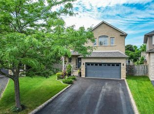 17 Plum Tree Ln, Grimsby, ON