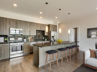 2351 N Seeley Ave #3A, Chicago, IL 60647