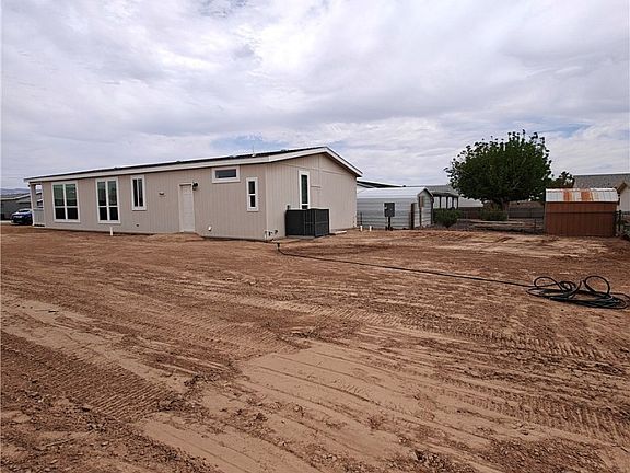 4th image of 8213 S Carob Drive