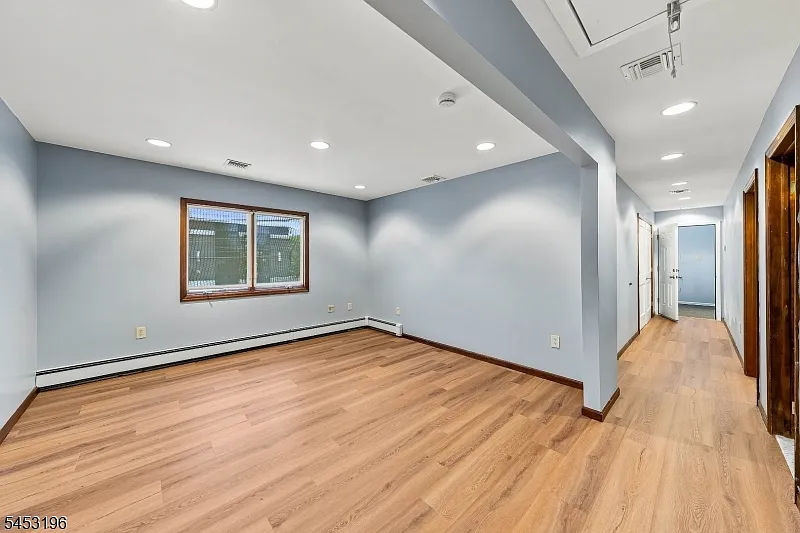 3 bed, 2.0 bath, $3,250 — Photo 3