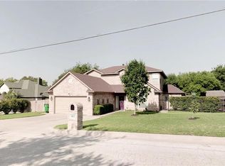 803 S State St, Decatur, TX 76234