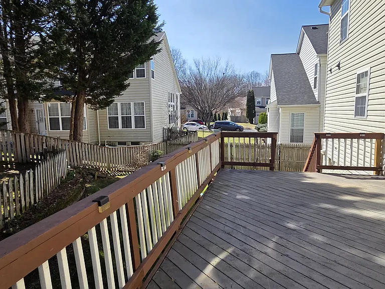 19225 Wheatfield Dr — Photo 23