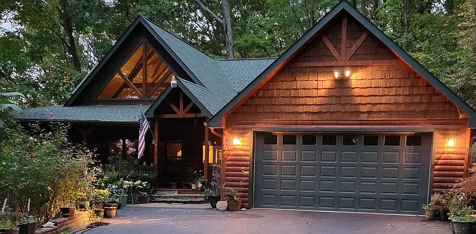 1st image of 649 Weaver Creek Way