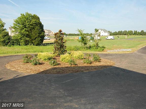4th image of 10890 Meadow Walk Ln