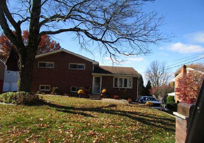 1st image of 512 Salisbury Dr