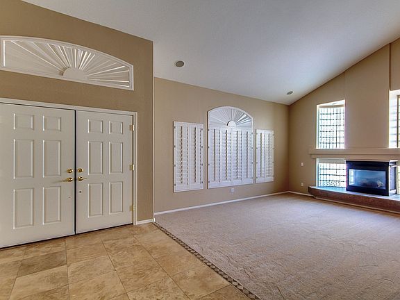 4th image of 1691 E Horseshoe Dr
