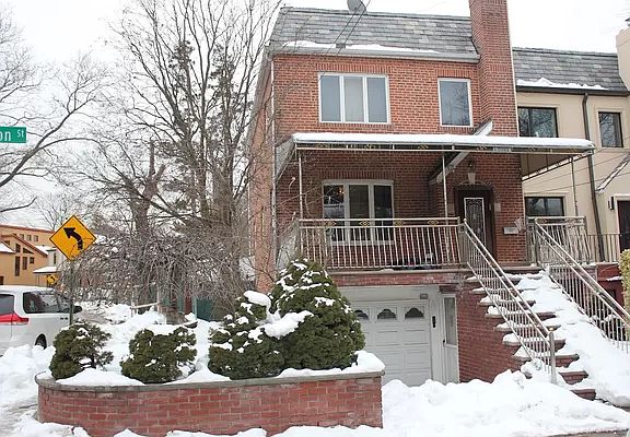 2nd image of 63192 Alderton St