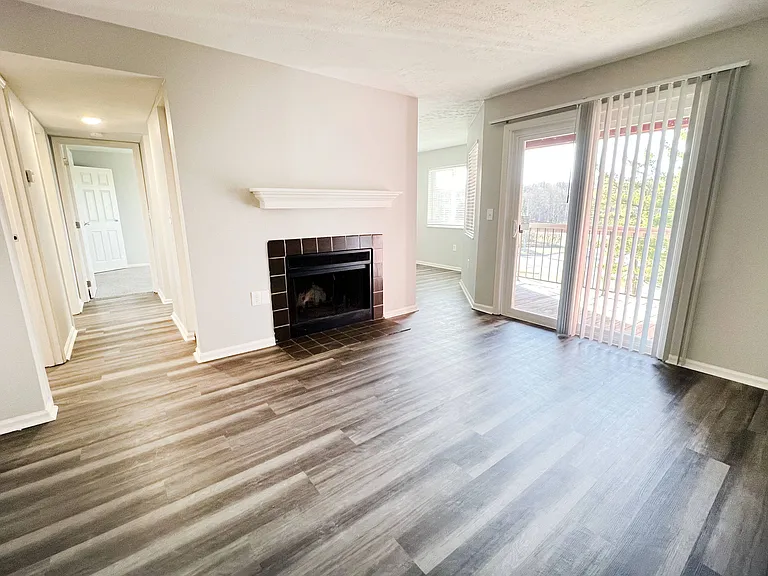 Deercross Apartments — Photo 108