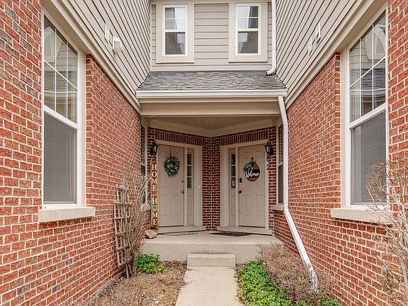 2nd image of 382 E Pine Lake Cir