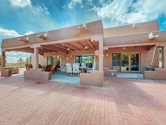 3rd image of 1114 Paseo Barranca