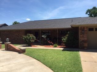 1820 Kristie Ln, Weatherford, OK 73096