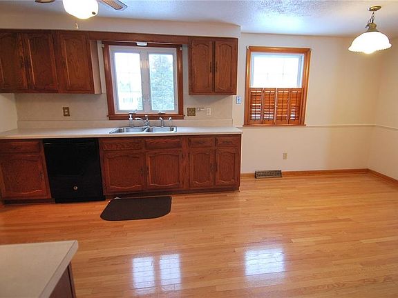 4th image of 112 Pumpkin Ln