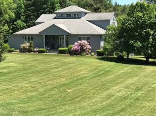 14 Woodland Dr, Pittsfield, MA 01201