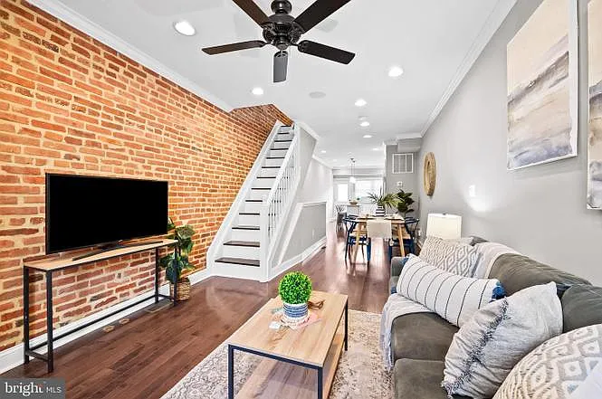 522 S Streeper St — Photo 5