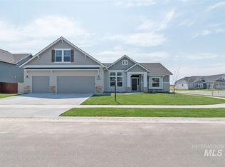 4561 W Everest St, Meridian, ID 83646