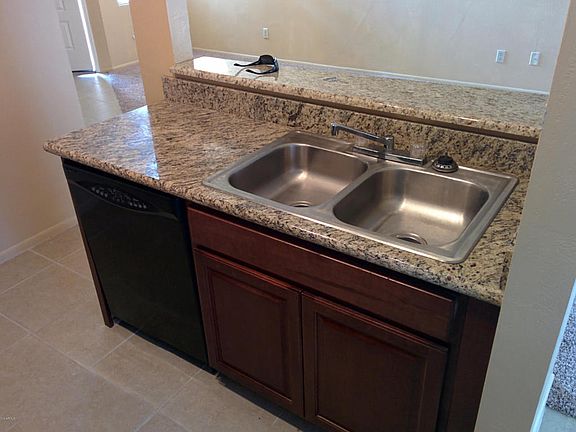 5th image of 930 N Mesa Dr Unit 2019