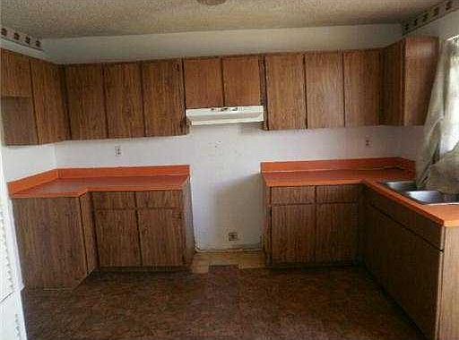 2nd image of 815 5th Street