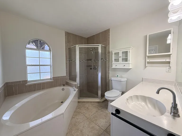 790 SE Ablett Ln — Photo 11