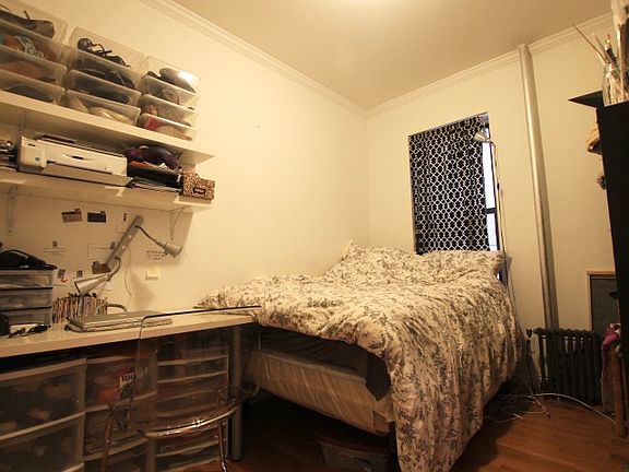 5th image of 348 E 66th St APT 15