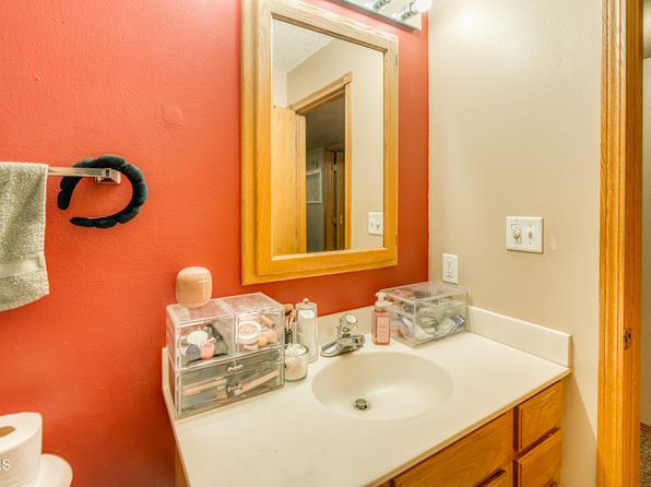 bismarck-north-dakota-78399991 picture