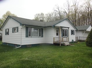 118 Main St, Gaastra, MI 49927