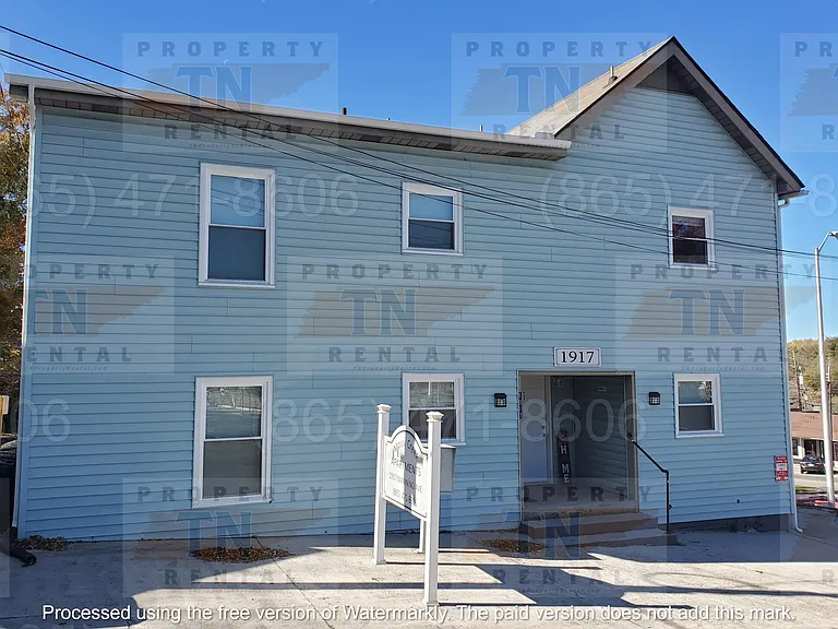 1917 Manning Ave — Photo 6