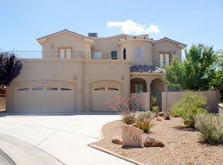 9701 Kokopelli Dr NW, Albuquerque, NM 87114