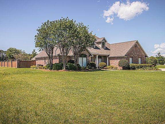 2nd image of 385 Dozier Creek Cir