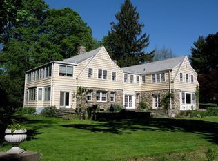 24 Weed Ave, Norwalk, CT 06850