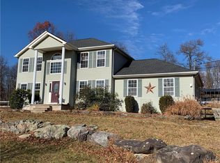 187 Whitetail Rd, Henryville, PA 18332