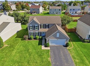 706 Silver Fox Dr, Joliet, IL 60431