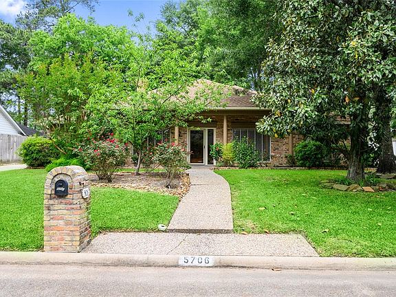 The home has a recently installed Leaf Guard with lifetime transferable warranty.