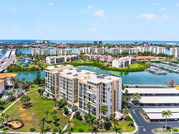 5th image of 7400 SUN ISLAND DRIVE S #203