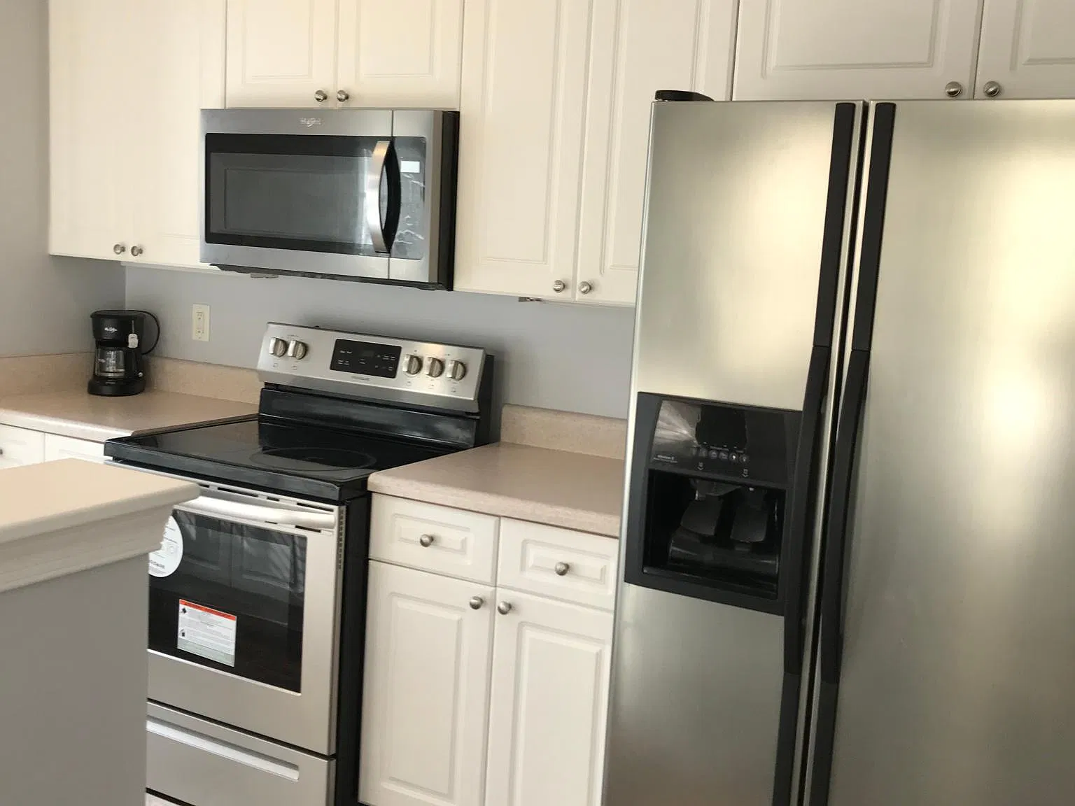 3 bed, 2.5 bath, 1633 sqft, $2,550 — Photo 2