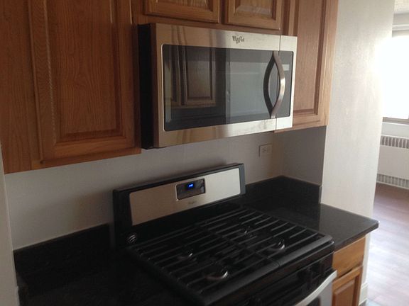 2nd image of 875 Boynton Ave APT 19F