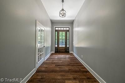 4th image of 6604 Deermont Ct