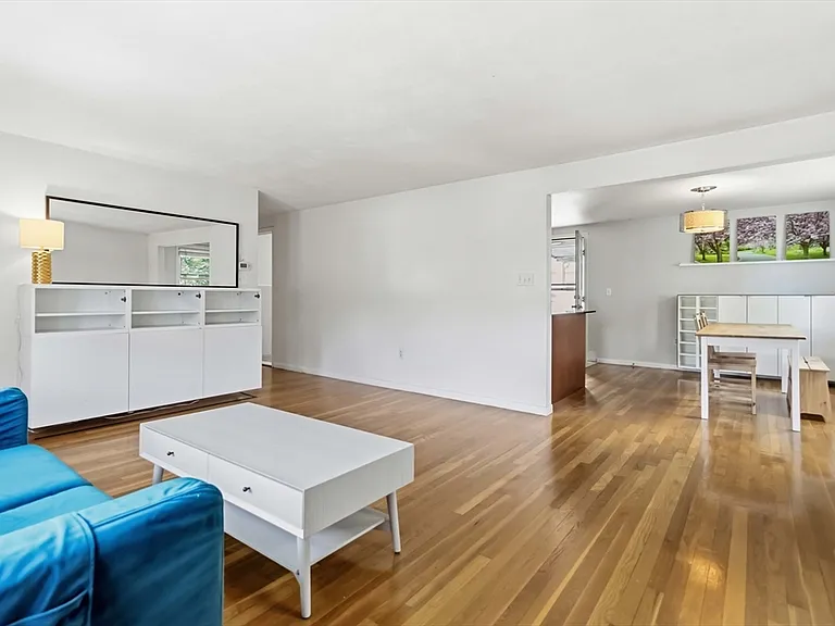 41-43 Brandley Rd #2 — Photo 4