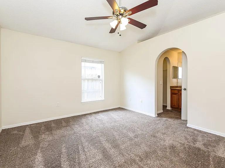 12744 Ashbrook Cir W — Photo 10