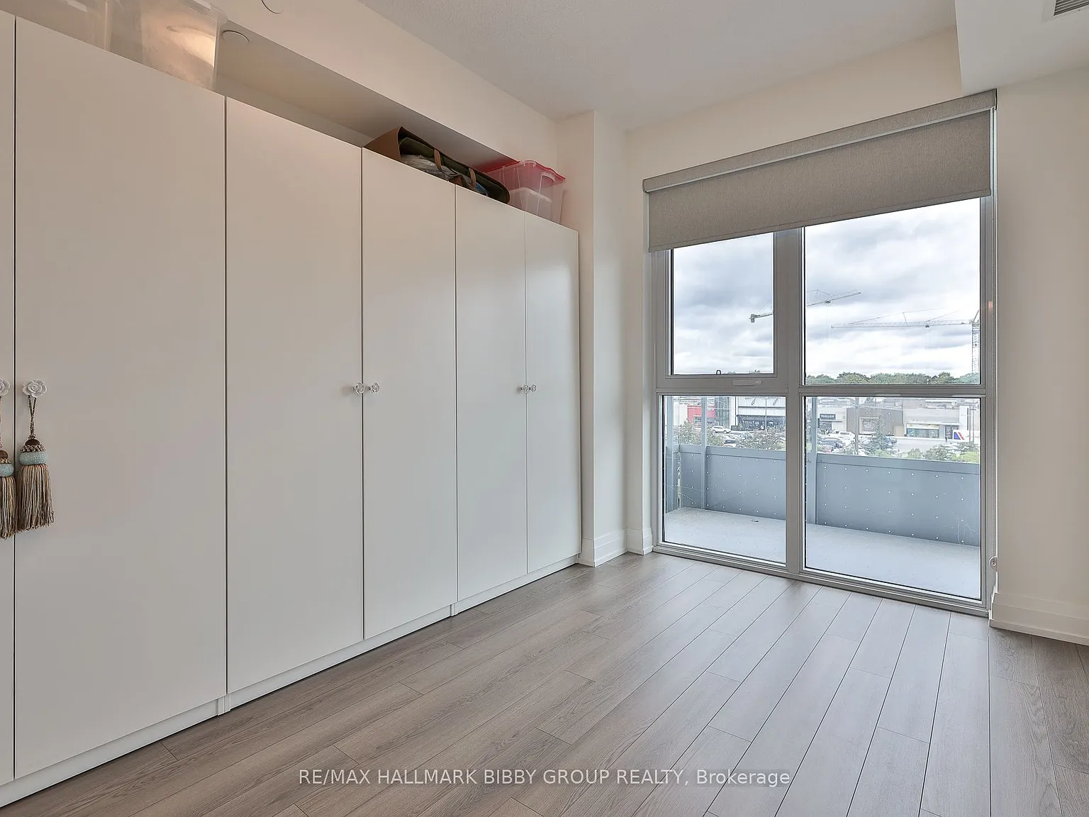 The Village Residences — Photo 3