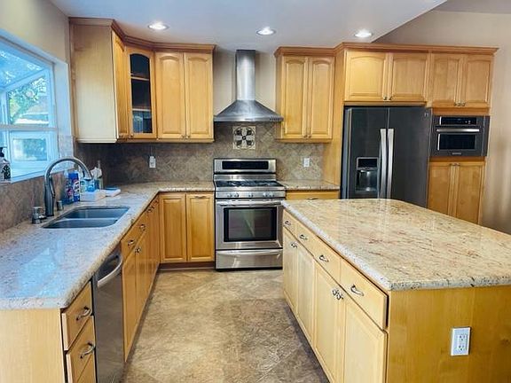 4th image of 2354 W 230th Pl