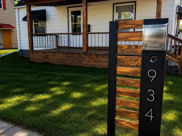 934 Campbell St, Flint, MI 48507