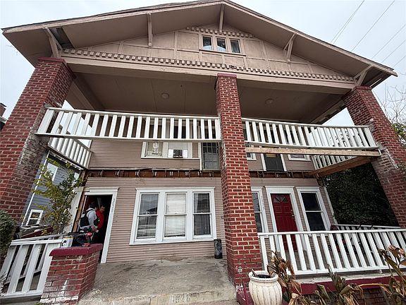 2nd image of 3528 Colonial Ave