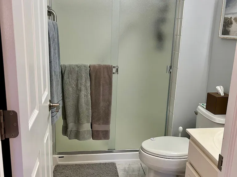 90 Rosehall Dr — Photo 16