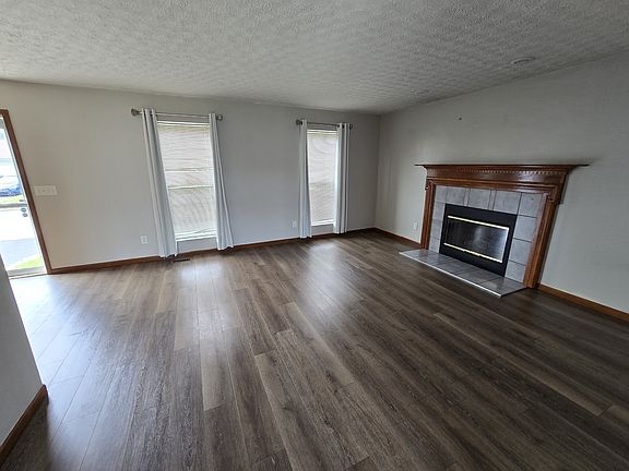 4th image of 4297 Grays Market Dr