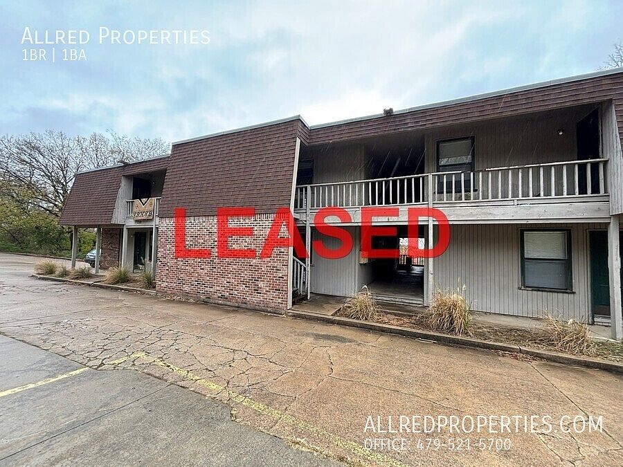 1st image of 1390 W Wedington Dr APT 3