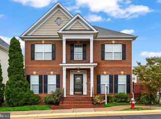 8258 Laurel Heights Loop, Lorton, VA 22079