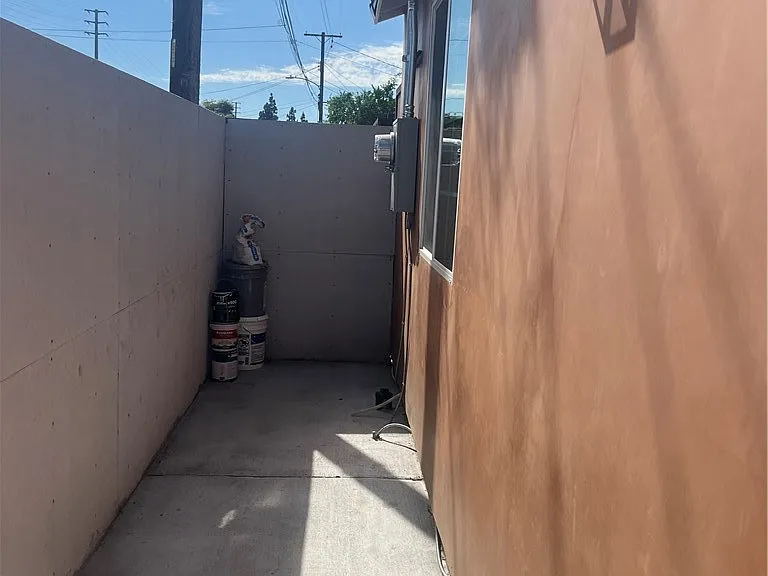 10840 Van Ruiten St — Photo 18