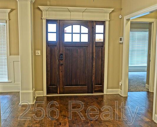 2nd image of 6321 Midtowne Ln NW