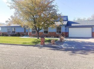 812 Willow Valley Dr, Lamar, CO 81052