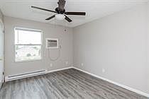 5th image of 300-304 Sal Blvd